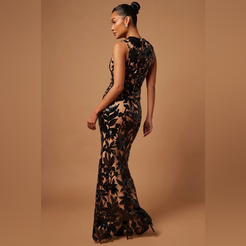 Elegant Black One Shoulder Dress - Picture 5 of 5